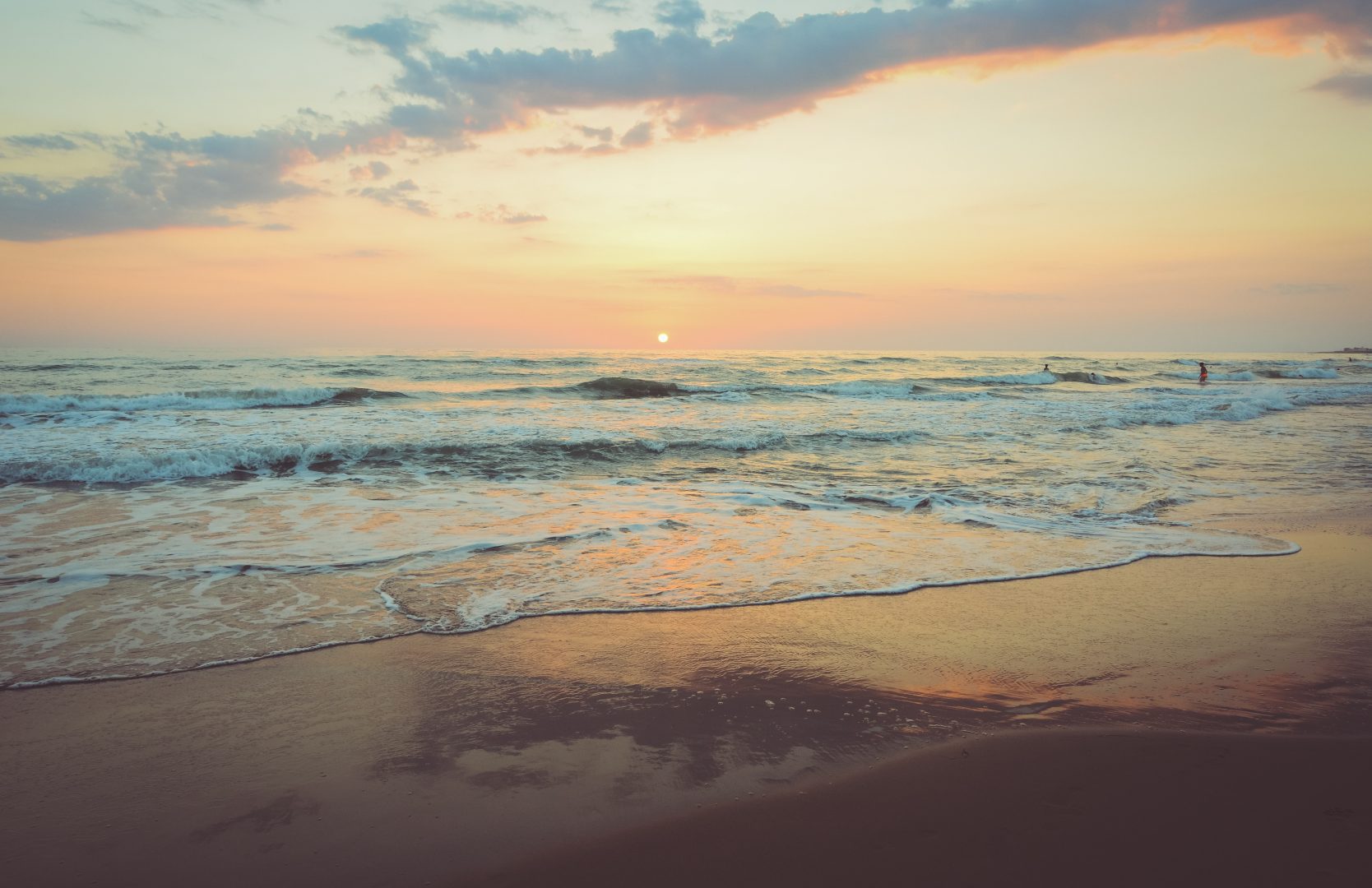 Abendsonne & Wolken am Strand